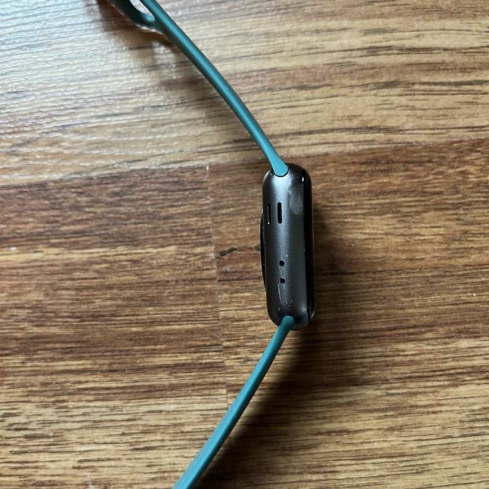 Apple Watch with Spare Bands and Charger - Picture 7 of 8